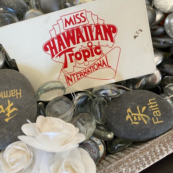 AUTHENTIC HAWAIIAN TROPIC PAGENT SASH ONLY 1 🌴 - Picture 9 of 10